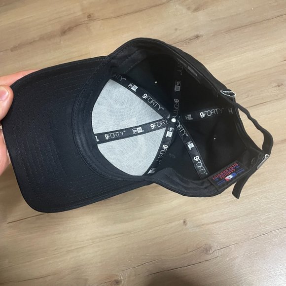 Colorado Rockies Adjustable Black Hat. Excellent Used Condition. - Picture 9 of 9